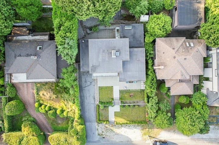Photo 33 at 1555 Lawson Avenue, Ambleside, West Vancouver
