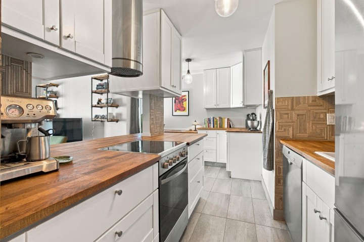 Photo 10 at 304 - 1611 E 3rd Avenue, Grandview Woodland, Vancouver East