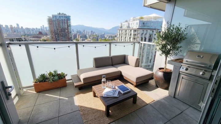 Photo 11 at 1003 - 2770 Sophia Street, Mount Pleasant VE, Vancouver East