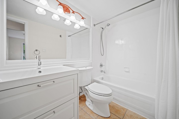 Photo 23 at 201 - 4990 Mcgeer Street, Collingwood VE, Vancouver East