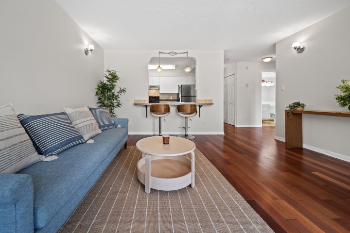 Photo 6 at 201 - 4990 Mcgeer Street, Collingwood VE, Vancouver East