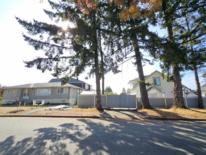 Photo 3 at 2946 E 52nd Avenue, Killarney VE, Vancouver East