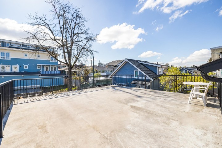Photo 8 at 4766 Gothard Street, Collingwood VE, Vancouver East