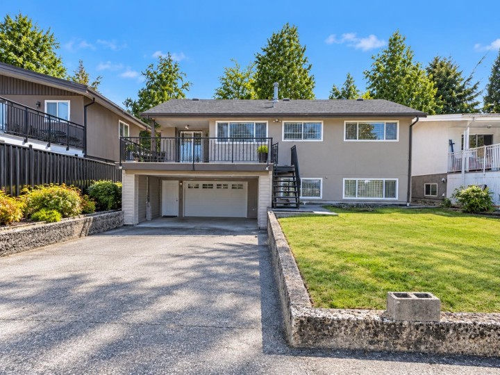 Photo 7 at 1215 E 48th Avenue, Knight, Vancouver East