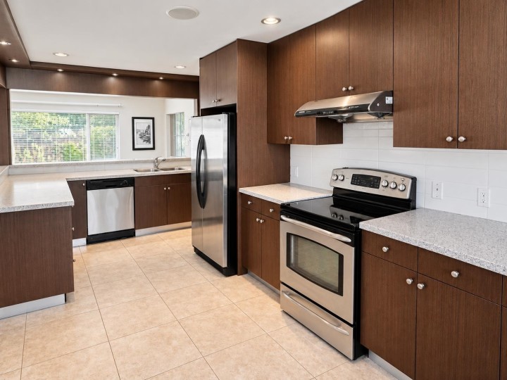 Photo 28 at 1215 E 48th Avenue, Knight, Vancouver East