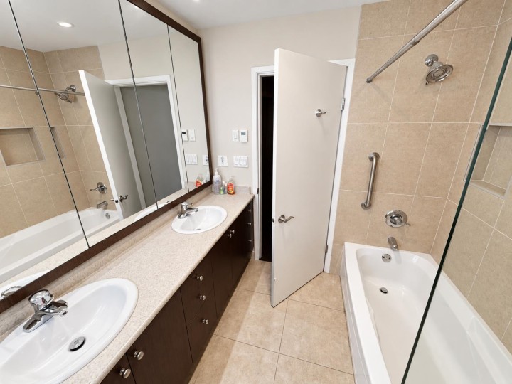 Photo 38 at 1215 E 48th Avenue, Knight, Vancouver East