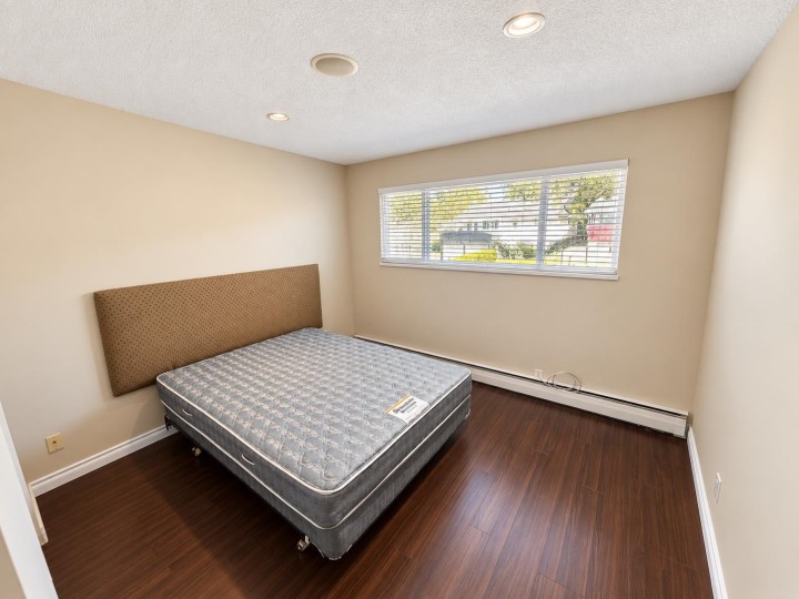 Photo 39 at 1215 E 48th Avenue, Knight, Vancouver East