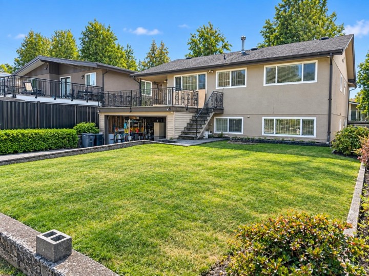 Photo 8 at 1215 E 48th Avenue, Knight, Vancouver East