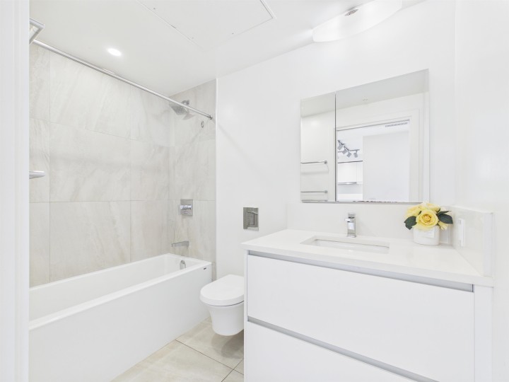 Photo 16 at 605 - 180 E 2nd Avenue, Mount Pleasant VE, Vancouver East