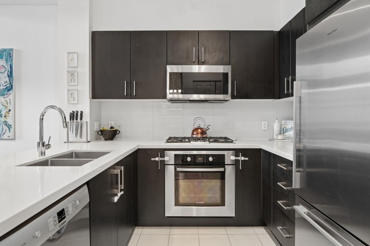 Photo 12 at 412 - 3163 Riverwalk Avenue, South Marine, Vancouver East
