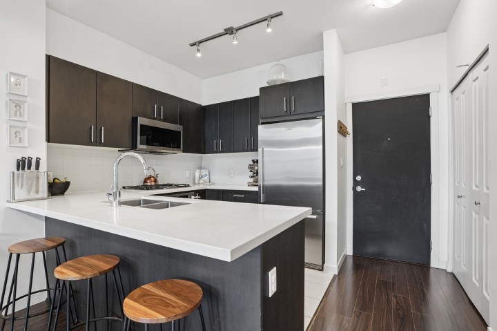 Photo 9 at 412 - 3163 Riverwalk Avenue, South Marine, Vancouver East