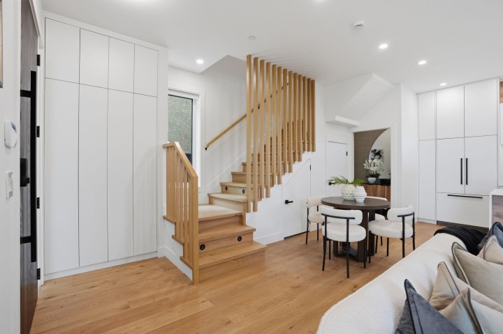 Photo 7 at 1 - 2438 E 20th Avenue, Renfrew Heights, Vancouver East