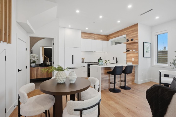 Photo 8 at 1 - 2438 E 20th Avenue, Renfrew Heights, Vancouver East