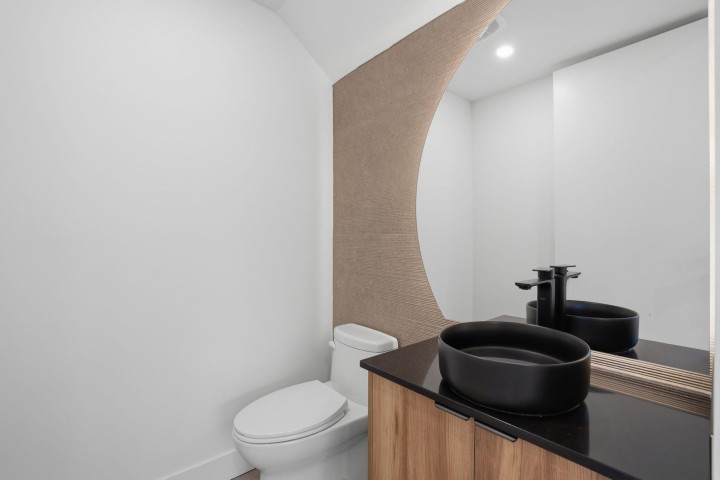 Photo 10 at 2 - 2438 E 20th Avenue, Renfrew Heights, Vancouver East