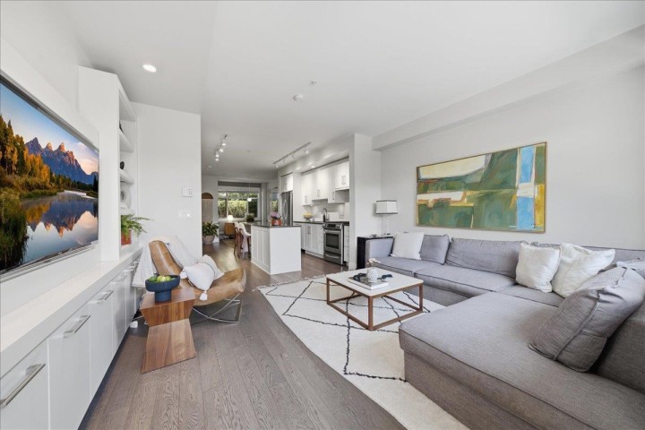 Photo 13 at 5743 St George Street, Fraser VE, Vancouver East