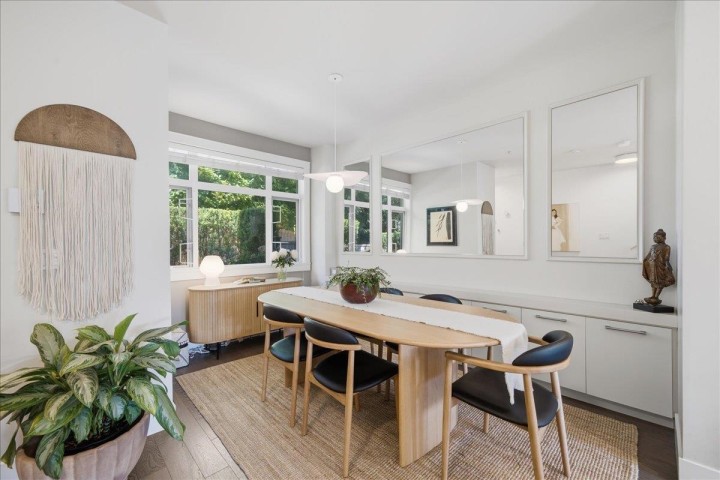 Photo 5 at 5743 St George Street, Fraser VE, Vancouver East
