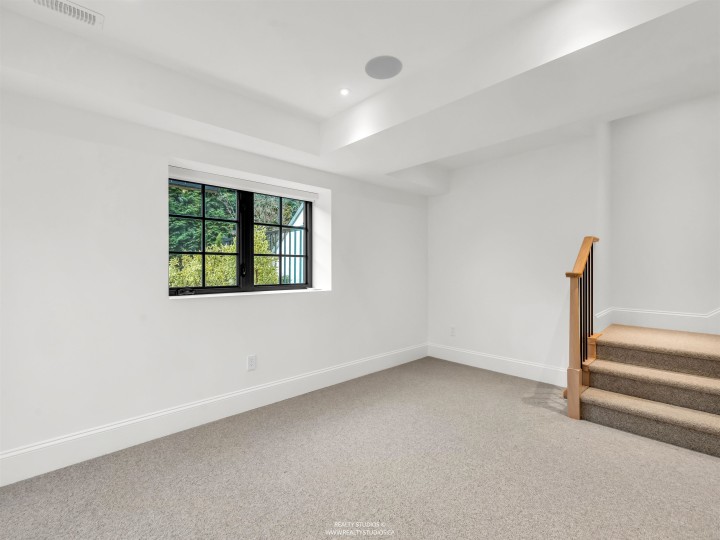 Photo 31 at 3 - 4088 Maple Crescent, Quilchena, Vancouver West