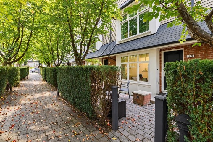 Photo 3 at 3822 Welwyn Street, Victoria VE, Vancouver East