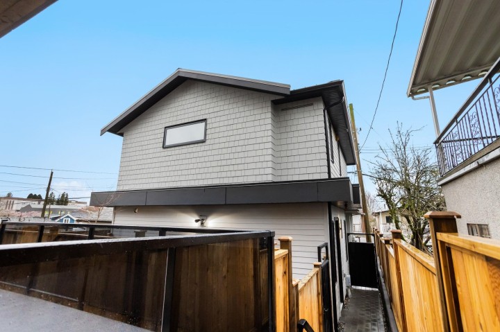 Photo 20 at 3277 Graveley Street, Renfrew VE, Vancouver East
