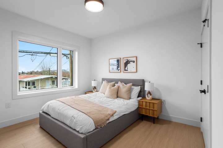 Photo 10 at 3277 Graveley Street, Renfrew VE, Vancouver East