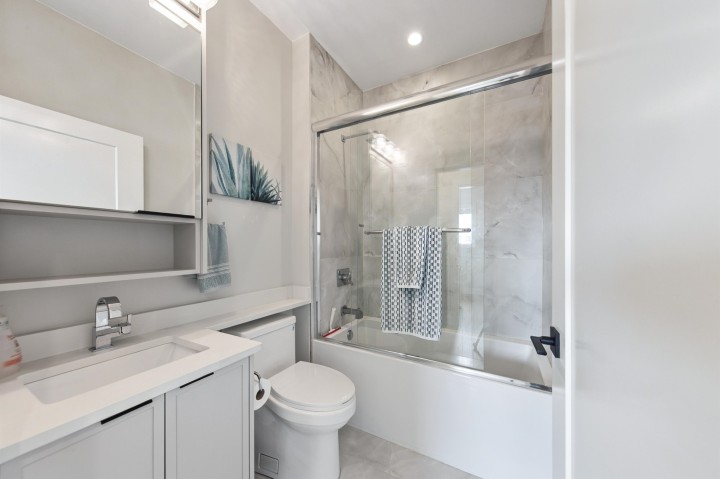 Photo 22 at 2178 Renfrew Street, Renfrew VE, Vancouver East