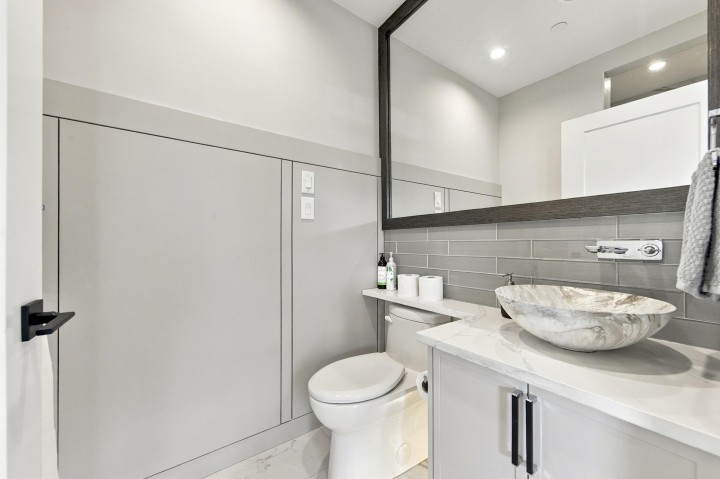 Photo 14 at 2178 Renfrew Street, Renfrew VE, Vancouver East