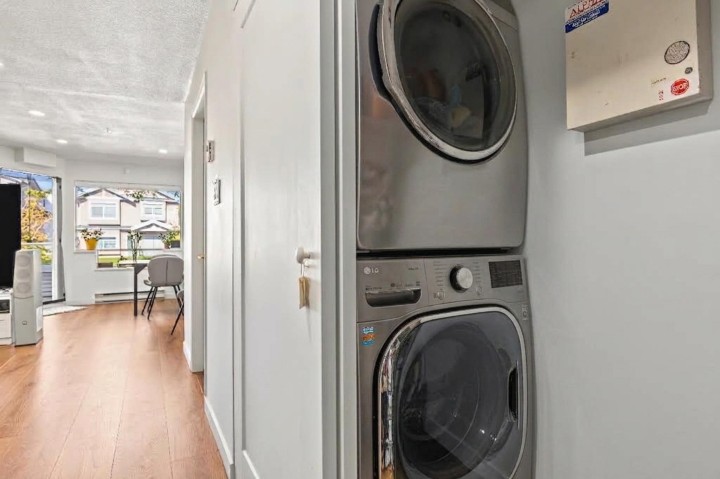 Photo 13 at 302 - 3638 Rae Avenue, Collingwood VE, Vancouver East