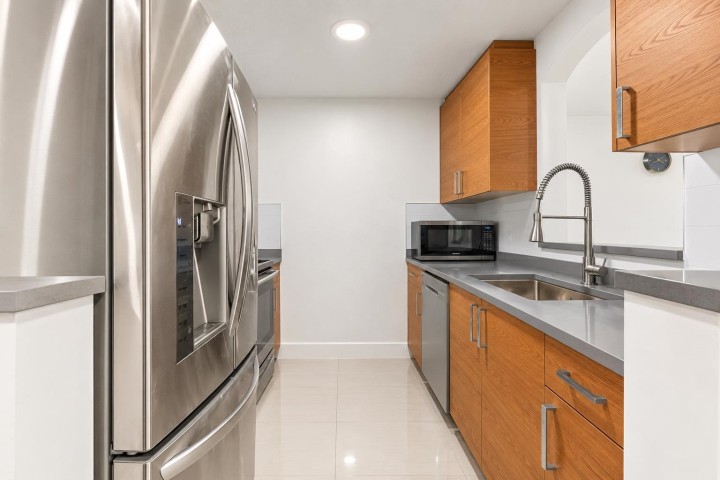 Photo 12 at 302 - 3638 Rae Avenue, Collingwood VE, Vancouver East