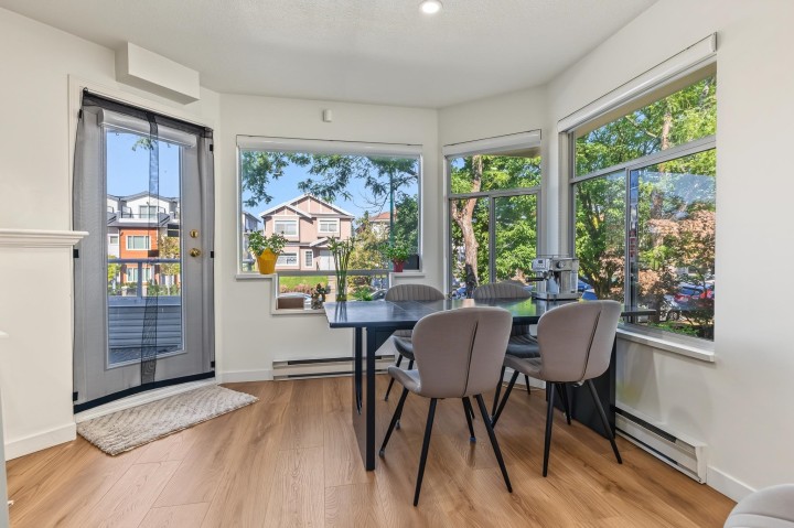 Photo 5 at 302 - 3638 Rae Avenue, Collingwood VE, Vancouver East