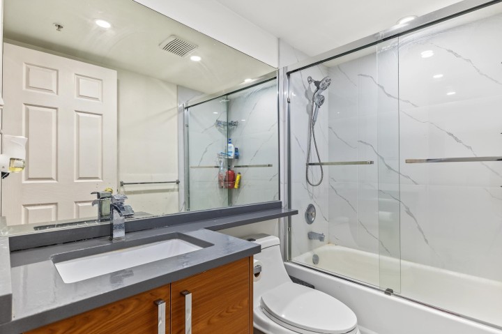 Photo 25 at 302 - 3638 Rae Avenue, Collingwood VE, Vancouver East
