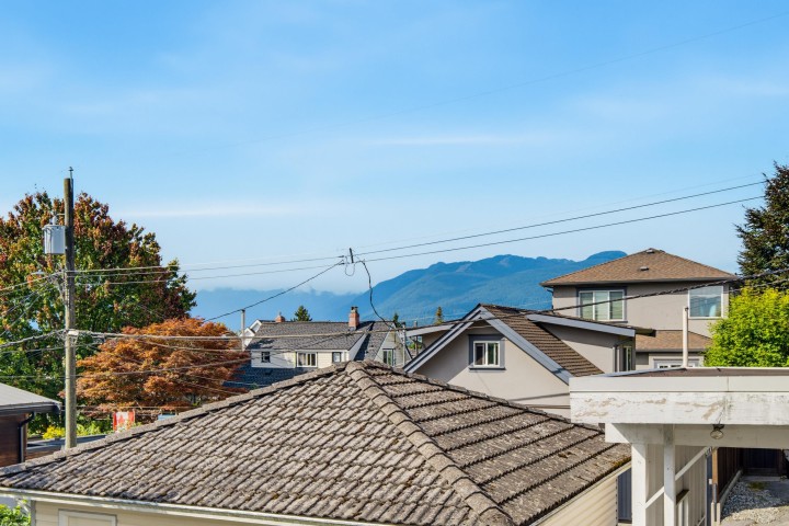 Photo 23 at 3587 Triumph Street, Hastings Sunrise, Vancouver East