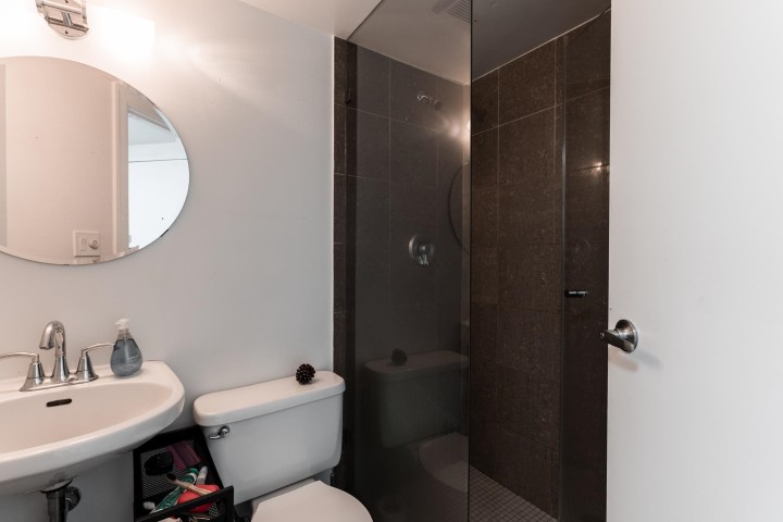 Photo 23 at 1401 - 907 Beach Avenue, Yaletown, Vancouver West
