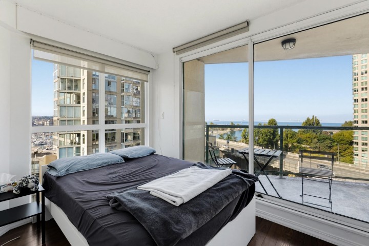 Photo 24 at 1401 - 907 Beach Avenue, Yaletown, Vancouver West