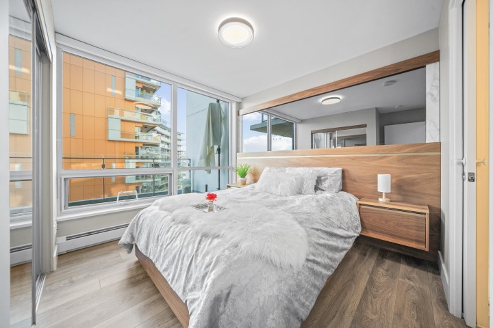 Photo 11 at 1208 - 1788 Columbia Street, False Creek, Vancouver West