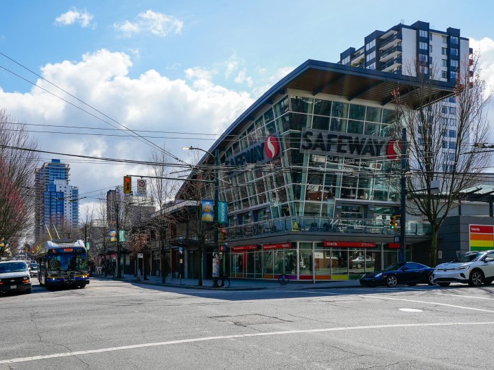 Photo 16 at 101 - 1845 Robson Street, West End VW, Vancouver West