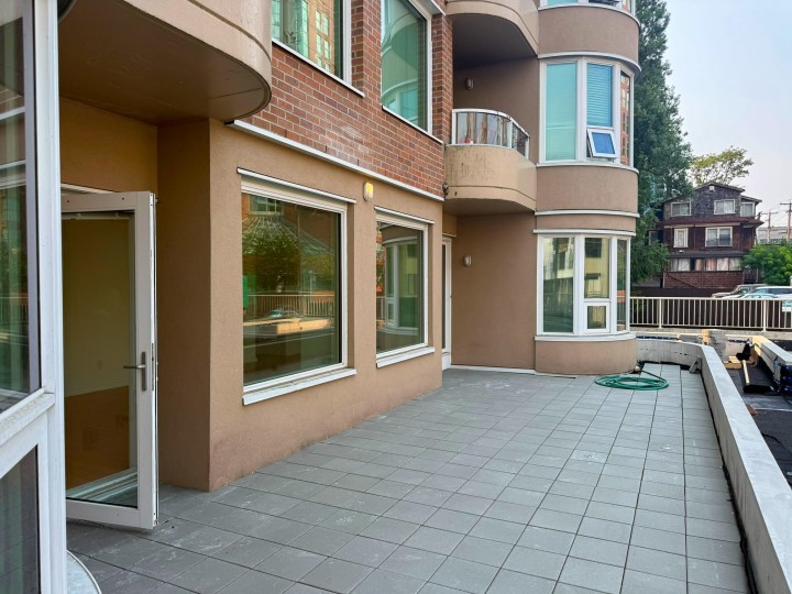 Photo 7 at 101 - 1845 Robson Street, West End VW, Vancouver West