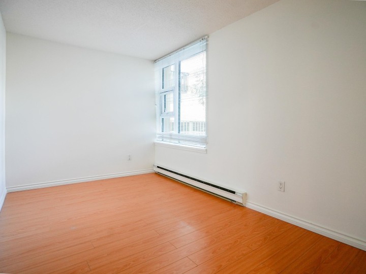 Photo 11 at 101 - 1845 Robson Street, West End VW, Vancouver West