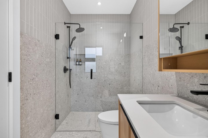 Photo 27 at 2 - 58 E 40th Avenue, Main, Vancouver East