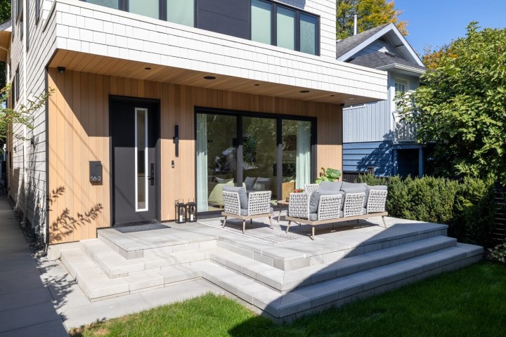 Photo 2 at 2 - 58 E 40th Avenue, Main, Vancouver East