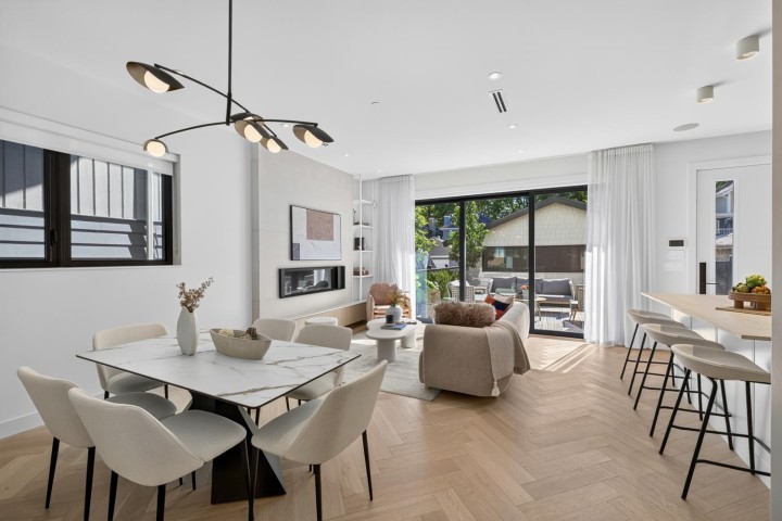 Photo 17 at 2 - 58 E 40th Avenue, Main, Vancouver East