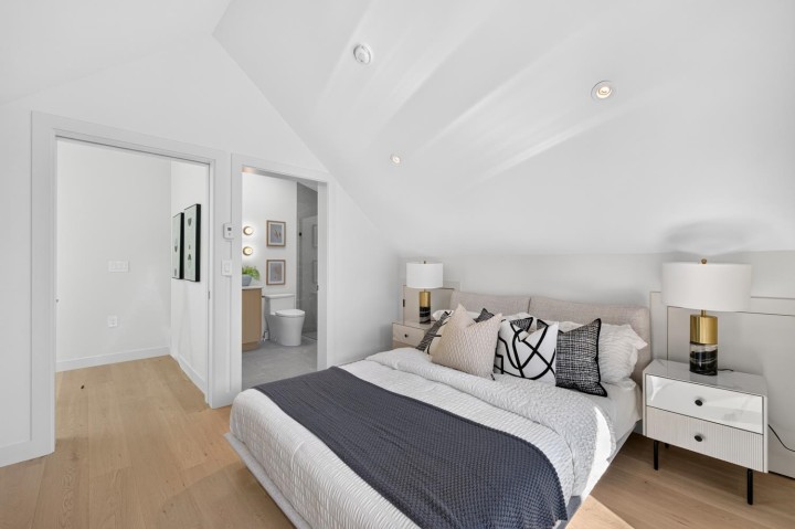 Photo 37 at 2 - 58 E 40th Avenue, Main, Vancouver East