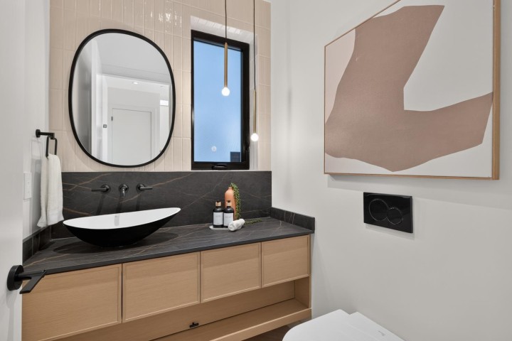 Photo 19 at 2 - 58 E 40th Avenue, Main, Vancouver East