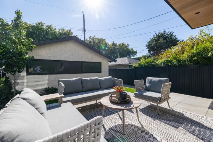 Photo 4 at 2 - 58 E 40th Avenue, Main, Vancouver East