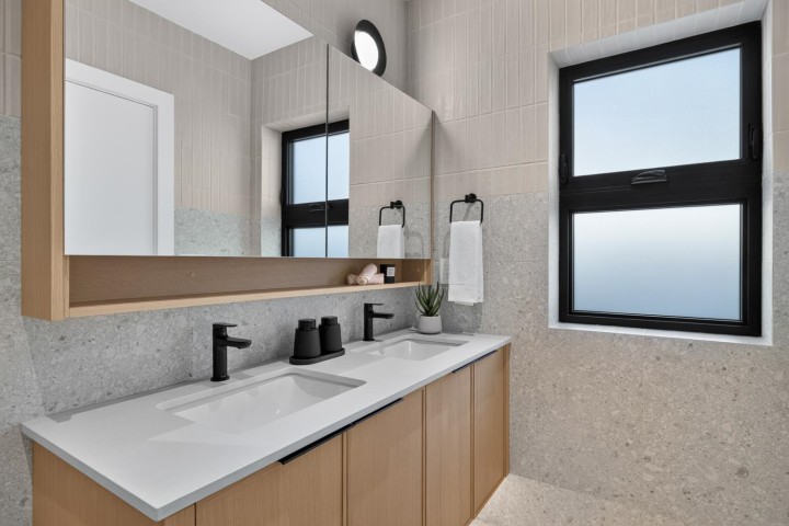 Photo 25 at 2 - 58 E 40th Avenue, Main, Vancouver East
