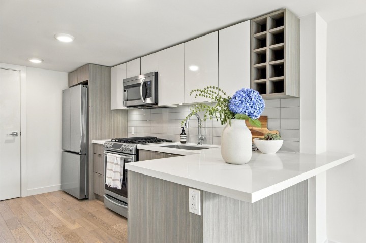 Photo 10 at 357 E 16th Avenue, Mount Pleasant VE, Vancouver East