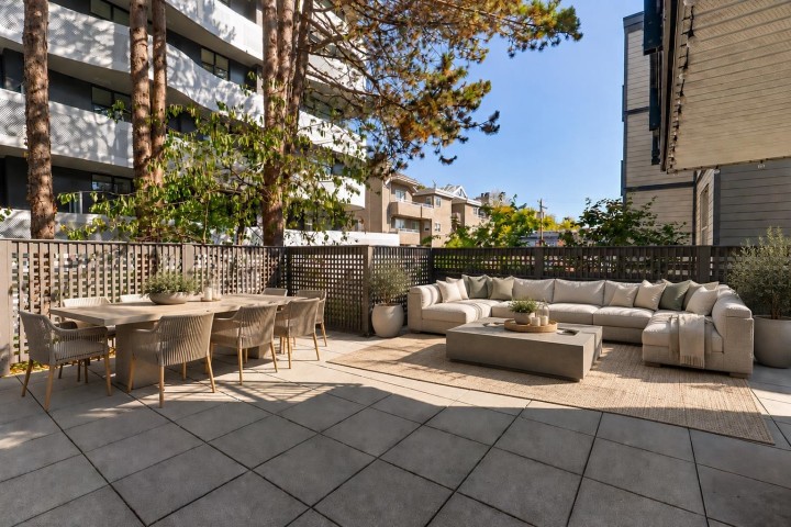 Photo 3 at 104 - 555 W 14th Avenue, Fairview VW, Vancouver West