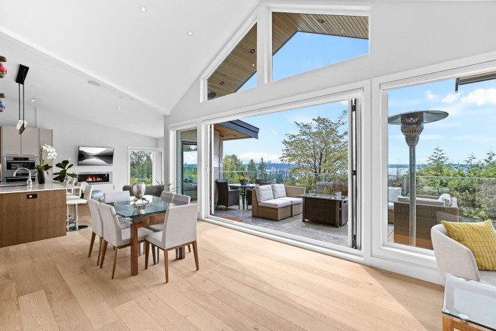 Photo 10 at 2512 Palmerston Avenue, Dundarave, West Vancouver