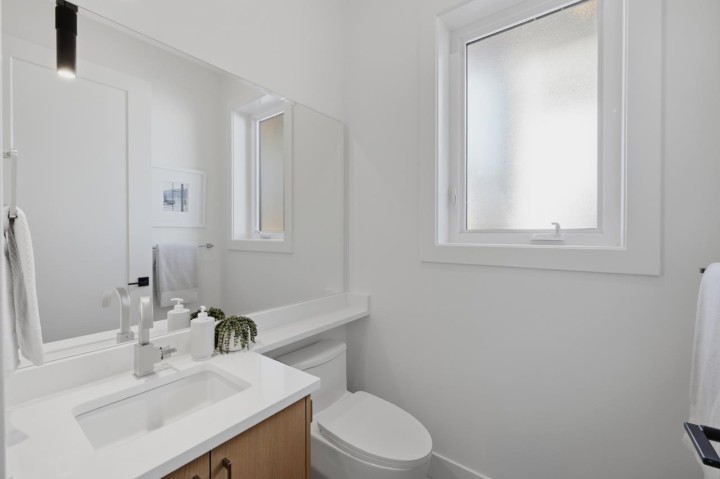 Photo 13 at 3016 E 19th Avenue, Renfrew Heights, Vancouver East