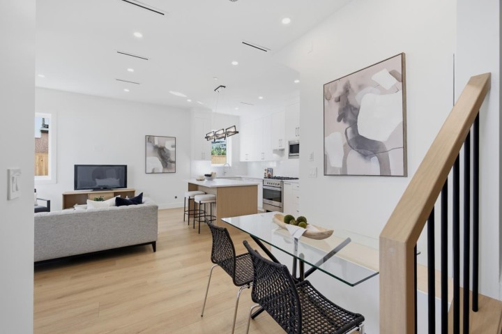 Photo 9 at 3016 E 19th Avenue, Renfrew Heights, Vancouver East