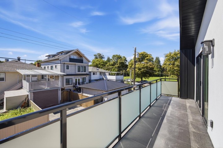 Photo 19 at 3016 E 19th Avenue, Renfrew Heights, Vancouver East